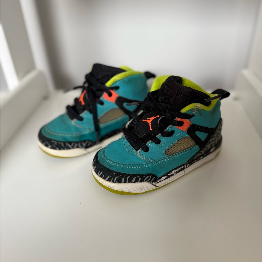 Jordan Kids' Teal and Black Sneakers